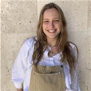 Hola! Soy Rocio Jauregui, estudiante de tercero de ingeniería aeroespacial en la universidad Politécnica de Madrid. Soy muy buena estudiante, y me encanta dar clases particulares a niños tanto como para aprobar como para reforzar la materia. Tengo cinco a